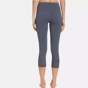 Zella Twin High-Rise Grey Crop Leggings with Mesh Detail - SZ S